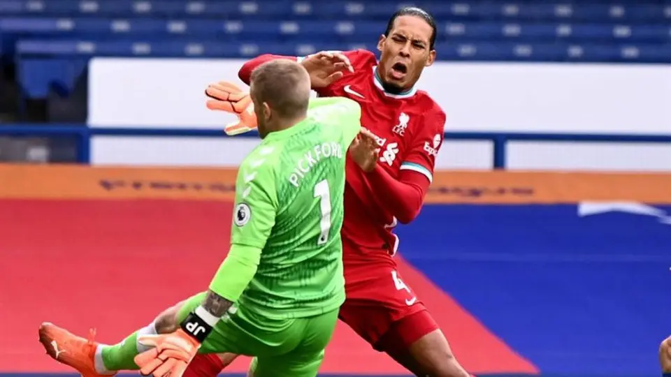 Premier League: Portero del Everton no será sancionado por lesionar a Van Dijk