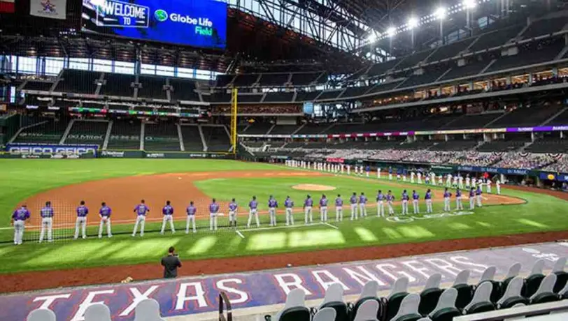MLB: Joe Biden reprobó a Rangers por permitir lleno en el Globe Life Field