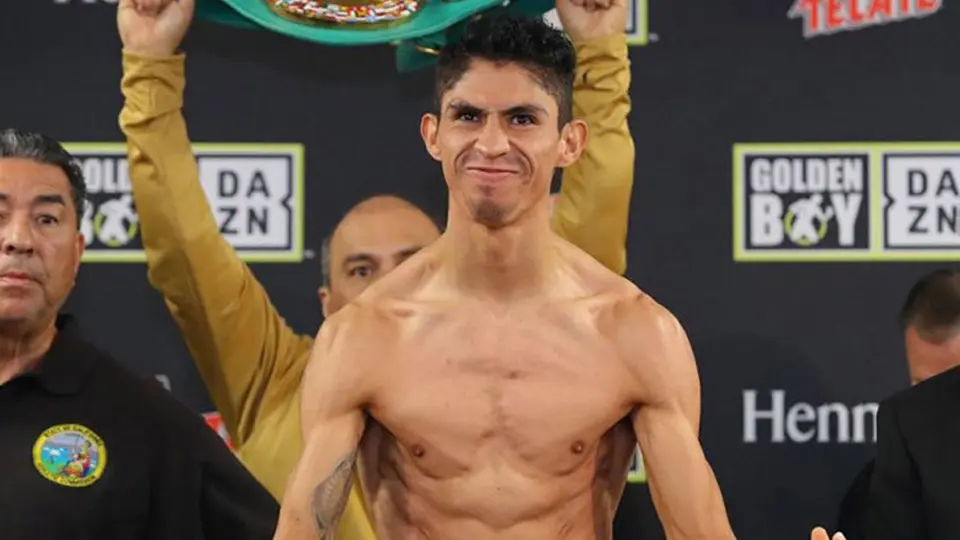 CMB: Rey Vargas incursionará al peso pluma donde buscará su segunda corona
