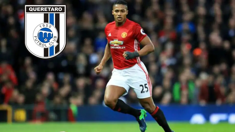 Querétaro: Antonio Valencia llegó a México para firmar con Gallos