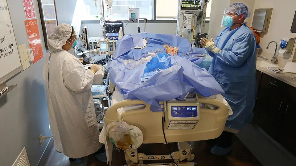 Estados Unidos cierra el 2020 con récord de hospitalizaciones por Covid-19