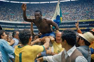 Pelé estrenará en febrero su documental en Netflix