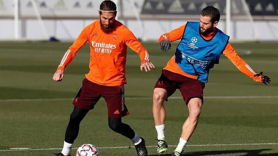 Real Madrid: Sergio Ramos abandonó práctica por malestares estomacales