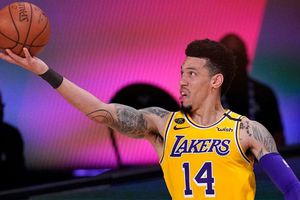 NBA: Charles Barkley realizó entrevista a Danny Green en pleno calentamiento