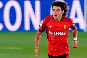 Video: Luka Romero, 'víctima' de graciosa novatada en el Mallorca