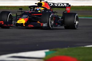 Checo Pérez: Red Bull presentó el RB16B, monoplaza que usará el mexicano en F1