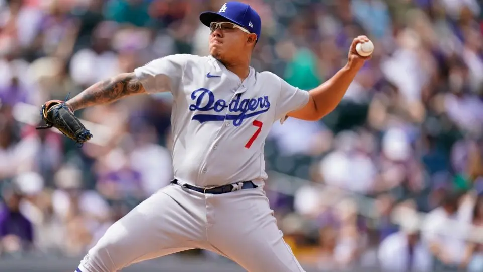 Julio Urías: Consiguió su primera victoria de la temporada con una 'joya' de pitcheo