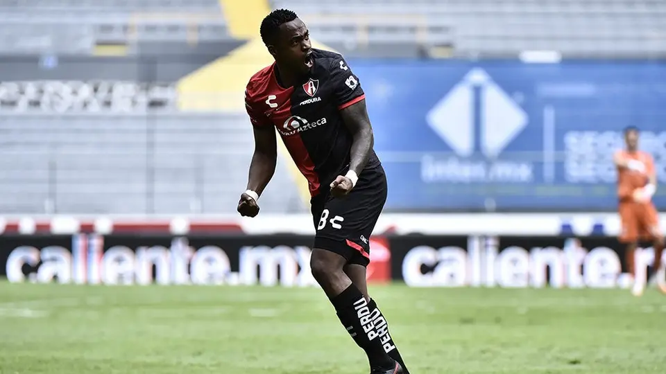 Renato Ibarra: Narrador de TUDN cumplió promesa y no mencionó al jugador de Atlas