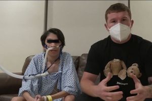 Canelo Álvarez hizo video junto a David Antolín, quien necesita un trasplante de pulmón