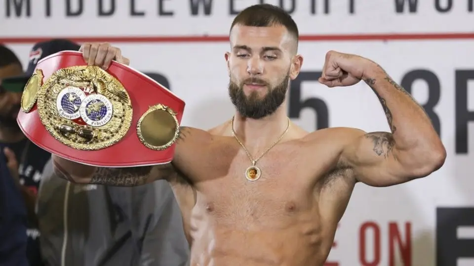 Canelo Álvarez: Caleb Plant amenaza con quitarle su corona al mexicano