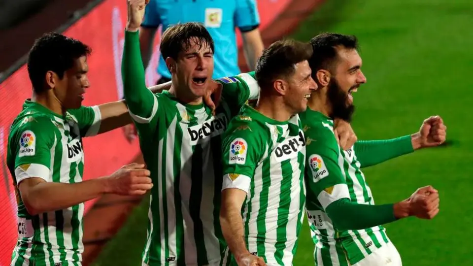 Andrés Guardado: Betis venció al Alavés con gran voltereta en los últimos minutos