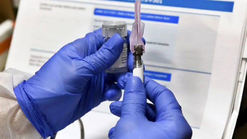 Coronavirus: Pfizer entrega expediente de vacuna de Covid-19 a Cofepris