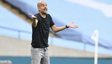 VIDEO: Pep Guardiola habló solo durante partido del City y se hace viral