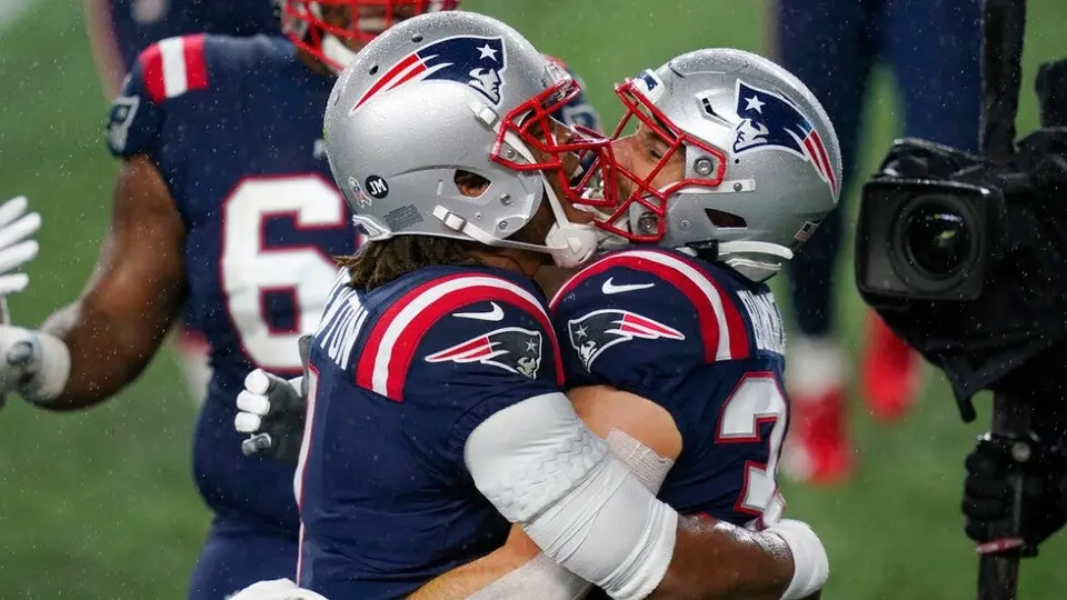 NFL: Patriots venció a Ravens de la mano de Newton y Burkhead