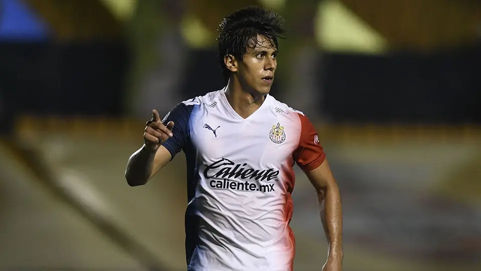 Chivas: JJ Macías, la principal preocupación de Vucetich y Peláez