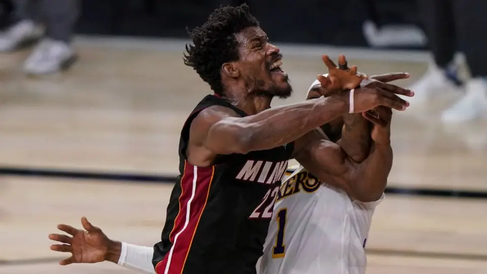 Jimmy Butler da esperanzas al Heat en las Finales de la NBA