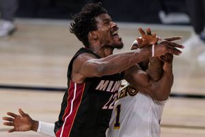 Jimmy Butler da esperanzas al Heat en las Finales de la NBA