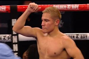 Pulga Soto retuvo el título Minimosca OMB tras derrotar a Carlos Buitrago