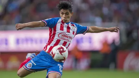 Chivas: Villalpando prefiere ser titular por merecimiento y no por enfermedad de sus compañeros