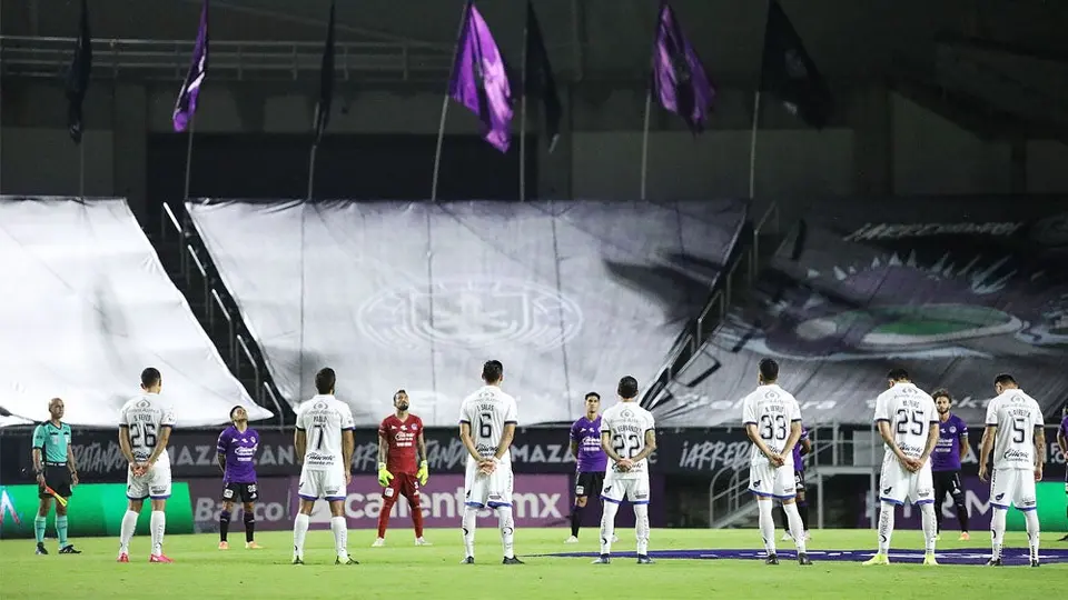 Liga MX: Insectos aparecen en campo del Kraken en debut de Mazatlán vs Puebla