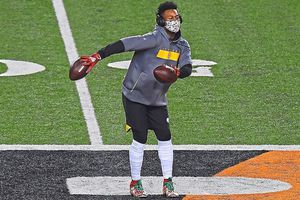 Madre de JuJu Smith-Schuster recibió amenazas de muerte por bailes del WR