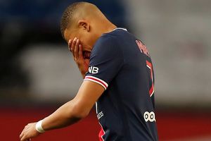 Kylian Mbappé rindió homenaje a adolescente asesinado a balazos