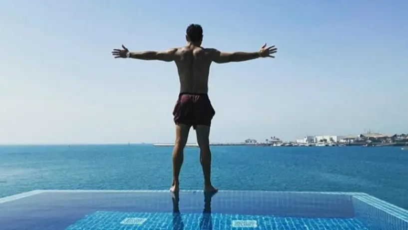 Marco Fabián festejó su cumpleaños en lujosa isla de Grecia