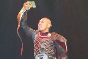 Hijo del Vikingo: 'No tengo ningún problema con AAA, es mi casa y estoy tranquilo'