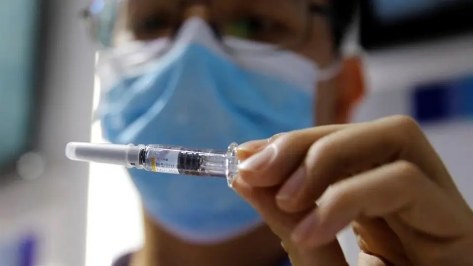 Coronavirus: AstraZeneca reanudó las pruebas de la vacuna que llegará a México