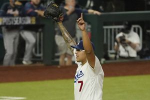 Toro Valenzuela: 'Julio Urías tiene madera para ser ídolo'