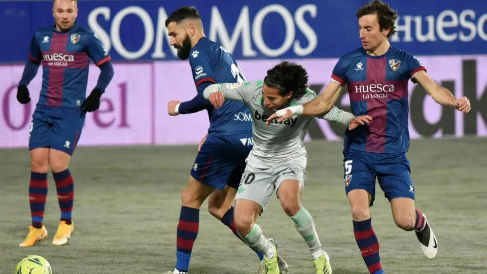 Diego Lainez: Fue titular en la victoria del Betis sobre el Huesca