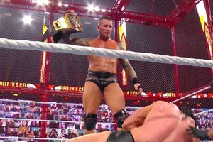 Randy Orton, nuevo Campeón de WWE en el Hell in a Cell