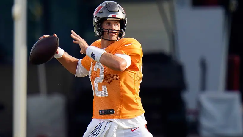 Tom Brady, con la misión y el arsenal para llevar a Buccaneers al Super Bowl LV