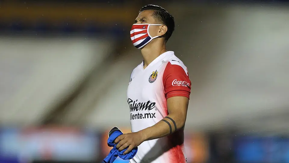 Chivas: Villalpando, Chicote y Angulo, titulares contra Necaxa