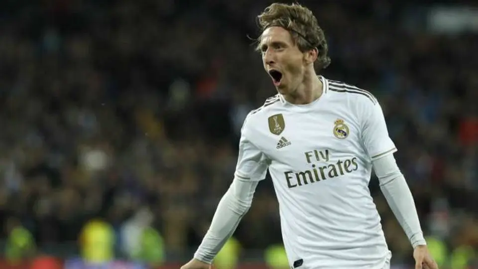 Real Madrid: Luka Modric renovará un año más con el equipo merengue, aseguran en España