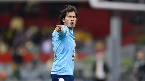 Eugenio Pizzuto: Burrito Hernández recibió regalo del jugador del Lille para motivarlo en su recuperación