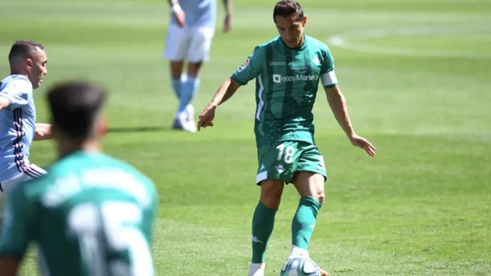 La Liga: Guardado y Betis rescataron empate contra el Celta de Araujo