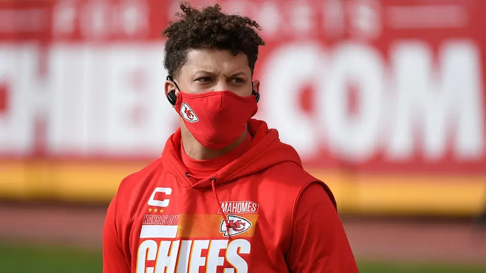 Patrick Mahomes tuvo entrenamiento limitado con los Kansas City Chiefs