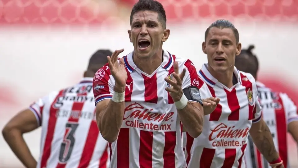 Chivas sufrió, pero se reencontró con la victoria vs Mazatlán
