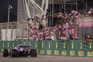 Checo Pérez consiguió su primer victoria en F1 en el GP de Sakhir