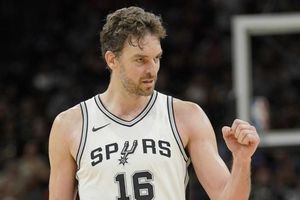 Pau Gasol posó junto a su hija para promover el voto en Estados Unidos