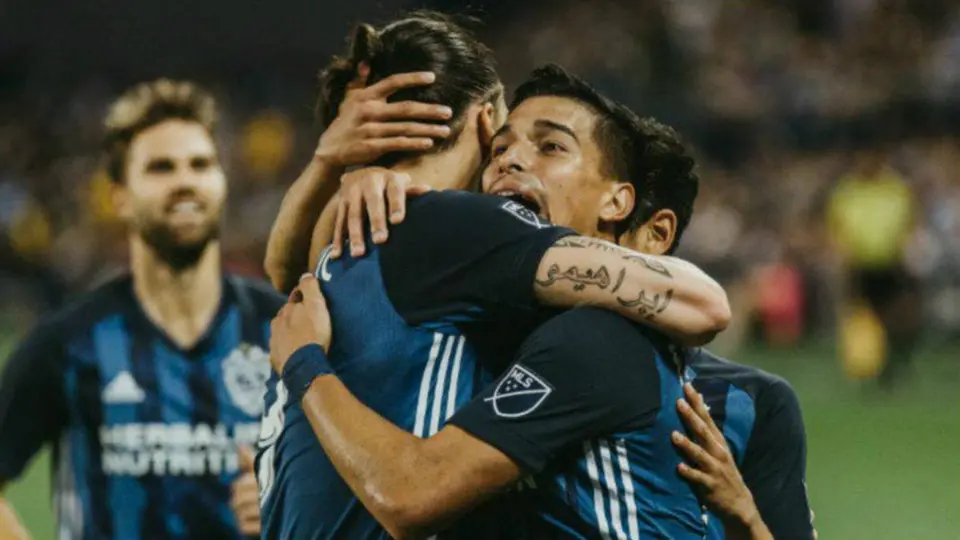 Zlatan y el insólito comentario a Favio Álvarez: 'Tengo 80 millones y sigo entrenando'