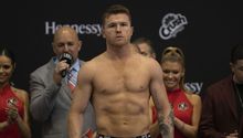 Canelo Álvarez: Renunció al título de peso Mediano de la AMB