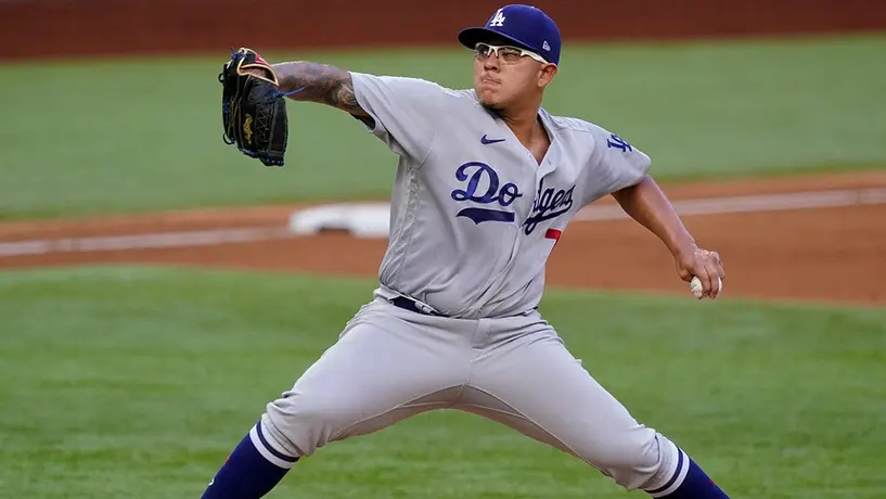 Julio Urías: 'Jugar en los Dodgers es una bendición'