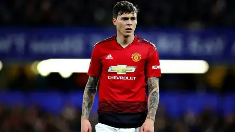 Victor Lindelof: Confrontó a un ladrón para recuperar el bolso de una anciana de 90 años