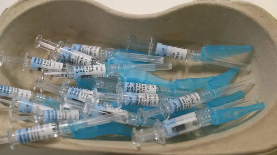 Coronavirus: Ciudad de China inyecta vacuna experimental contra Covid-19 por 60 dólares