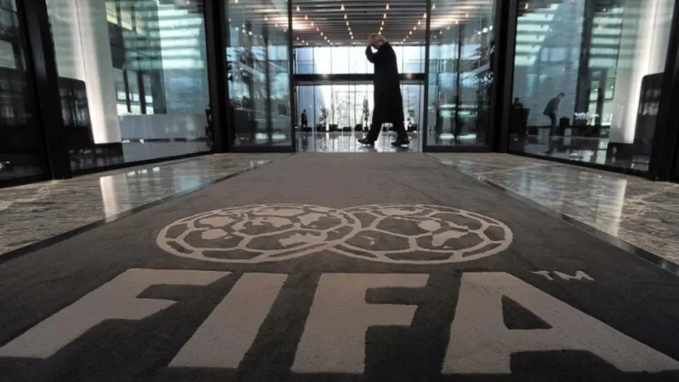 FIFA: Los clubes podrán no prestar jugadores a selecciones por pandemia de Covid-19