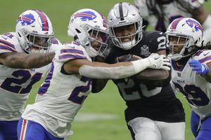 NFL: Bills conservó su paso perfecto al vencer a los Raiders en Las Vegas