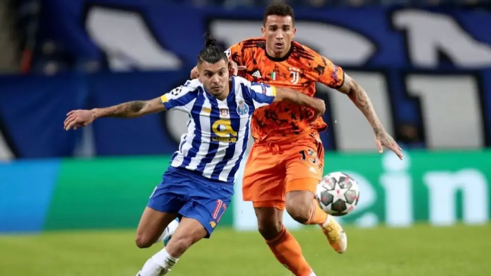 Tecatito Corona: Podría jugar ante la Juventus en la Champions League