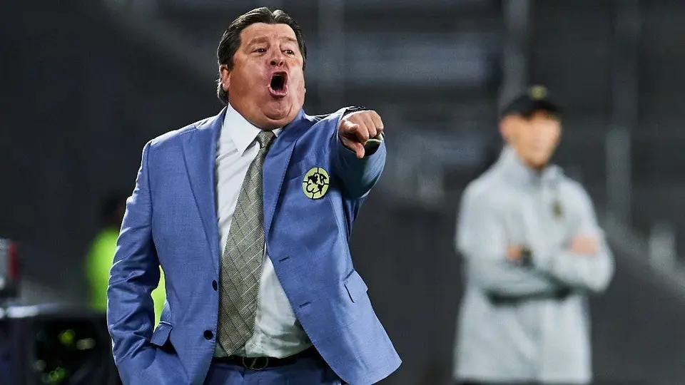 América: Piojo Herrera y sus escándalos como director técnico